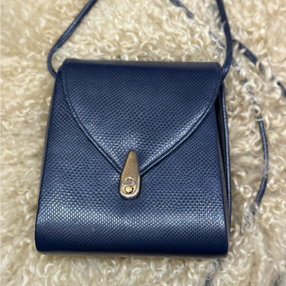 Elegant Navy Blue Crossbody Bag